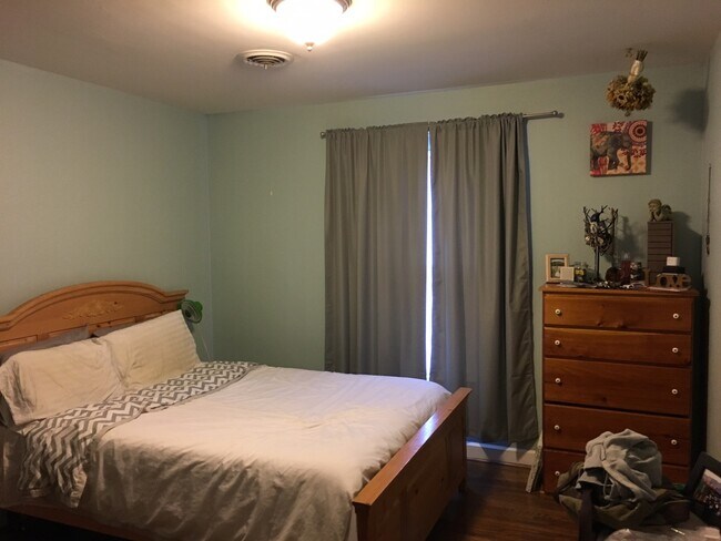 Building Photo - 246 White Bridge Pike