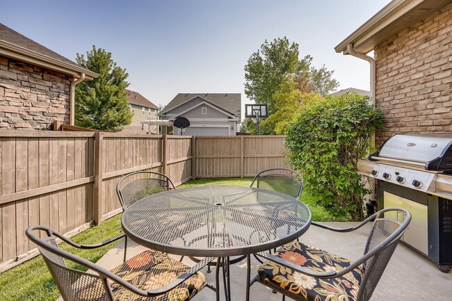 Building Photo - 1020 Ulster St