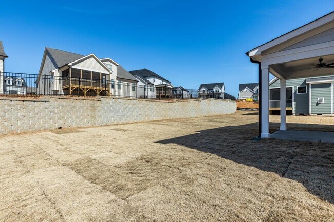 Building Photo - 50 Maximus Cir
