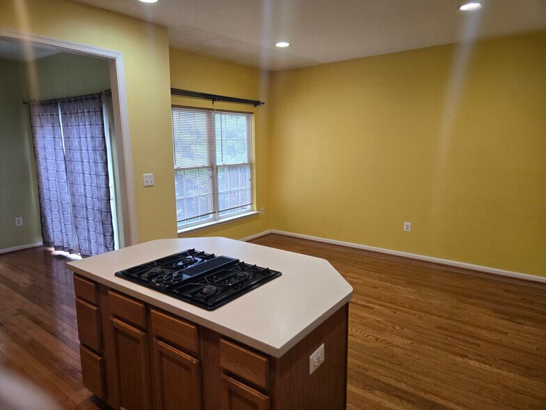 Building Photo - 13542 Prairie Mallow Ln