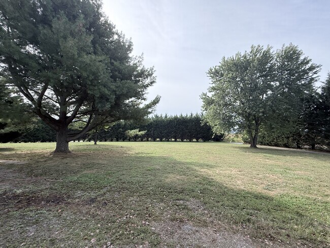 Building Photo - 6065 PA-25
