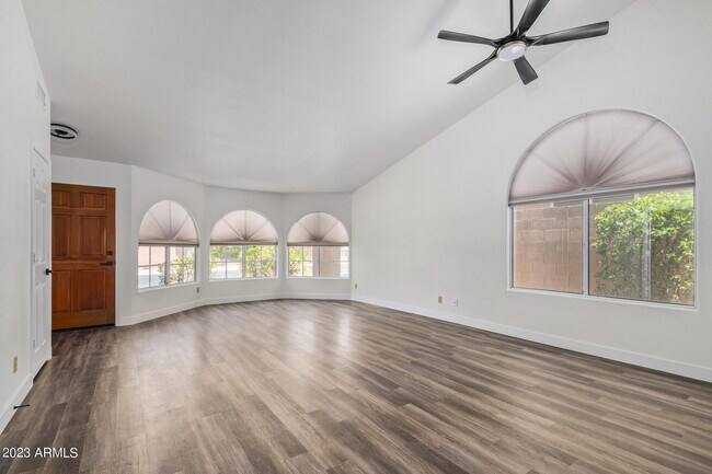 Building Photo - 4325 E Montgomery Rd