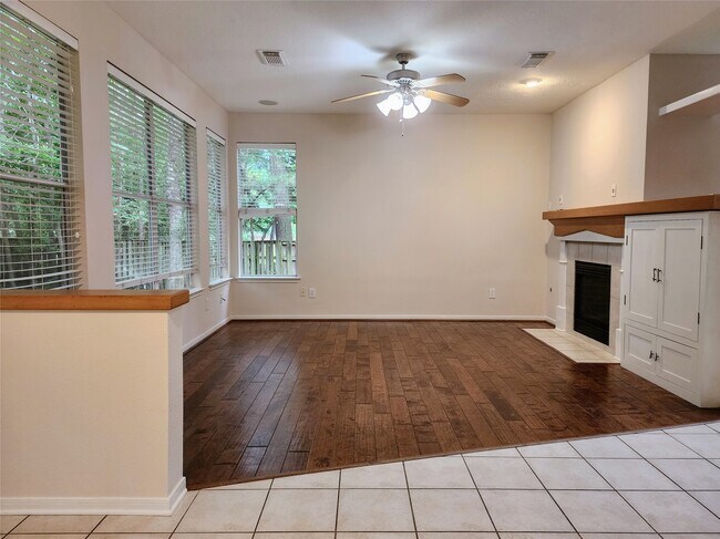 Building Photo - 11 Cider Mill Ct