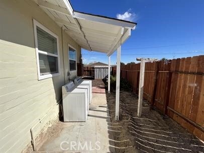 Building Photo - 6637 Oasis Ave