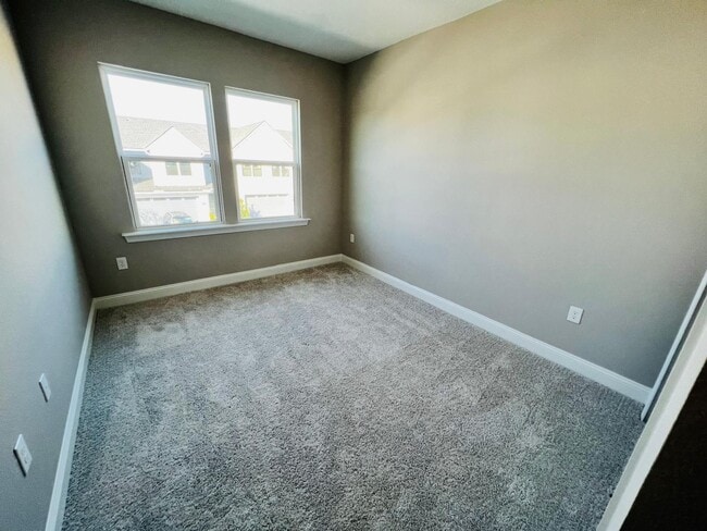 Building Photo - 11352 Newtonian Blvd