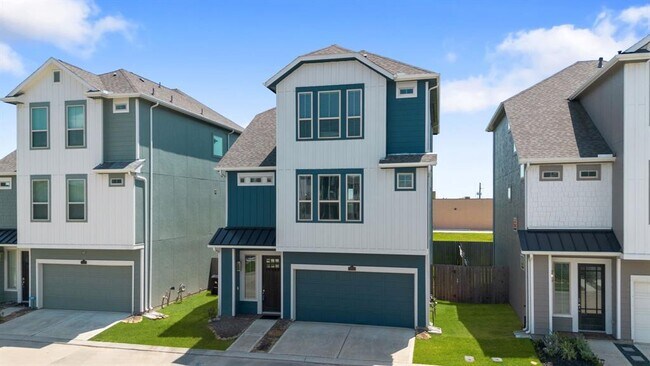 Building Photo - 11909 Eastgrove Park Way