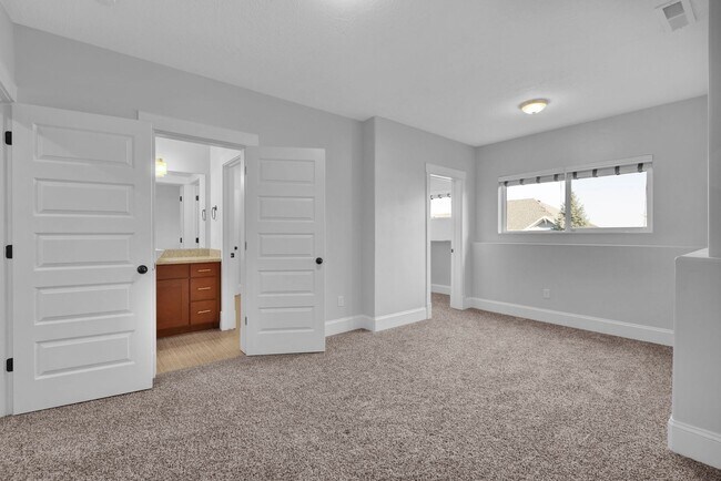 Building Photo - Luxury North Salt Lake Home with Mountain Views, Office & Fully Fenced Yard