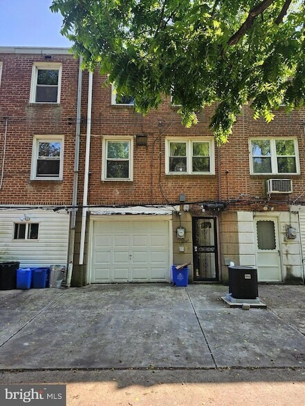 Building Photo - 1521 West End Dr