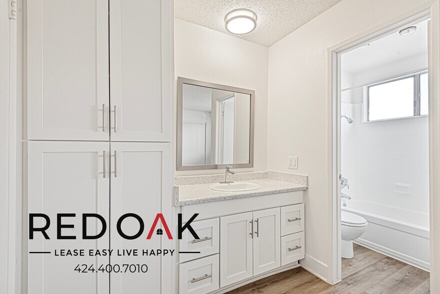 Building Photo - 13325 Heacock St