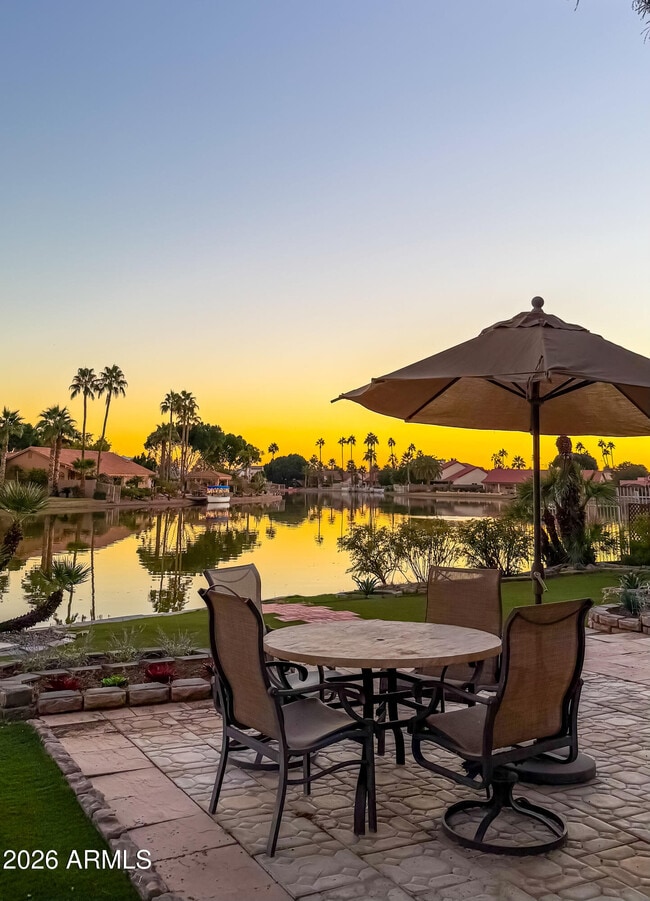 Building Photo - 11015 W Laurelwood Ln