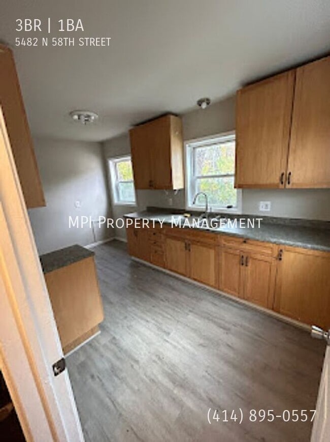 Building Photo - 5482 N 58th St