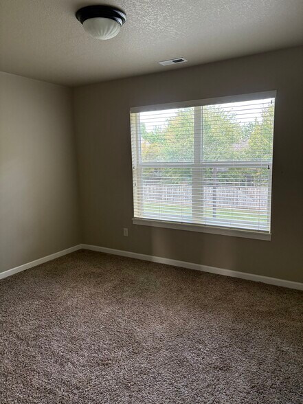 Bedroom 3 - 1916 NW Kale Way