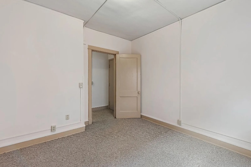 Building Photo - 2311 W Wisconsin Ave