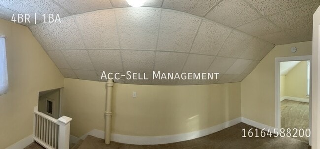 Building Photo - 523 Lydia St NE