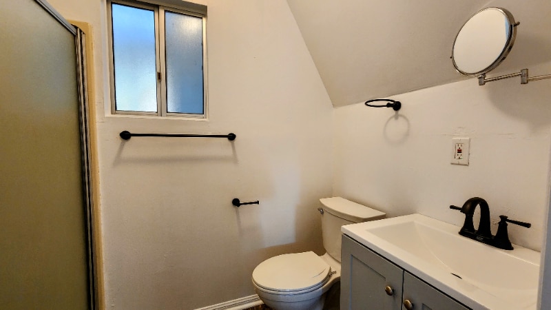 Building Photo - 27760 Alpen Dr