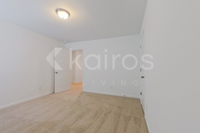 Building Photo - 105 Silver Maple Ln