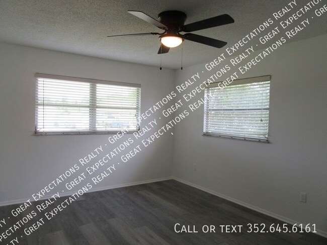 Building Photo - 3915 SW 139th St Rd