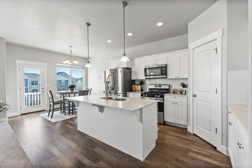 Building Photo - 14549 S Juniper Shade Dr