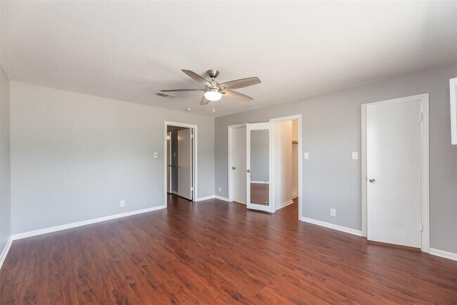 Building Photo - 6307 Del Monte Dr