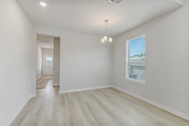 Building Photo - 2734 Pheasant Hl Ct