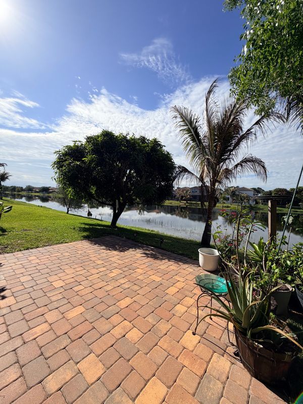 Building Photo - 2165 Newport Isles Blvd