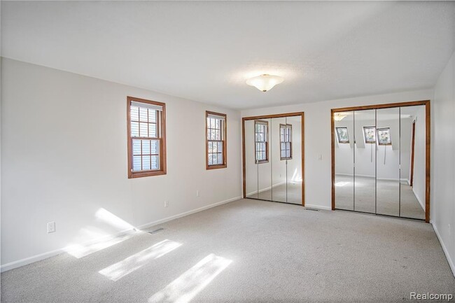 Building Photo - 1777 Fairway Dr