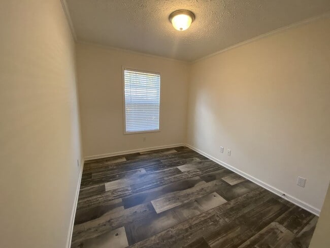 Building Photo - 22 Sutter Ct