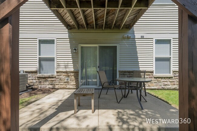 Building Photo - 24821 Gates Ct
