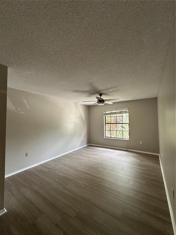 Building Photo - 6063 Village Cir S