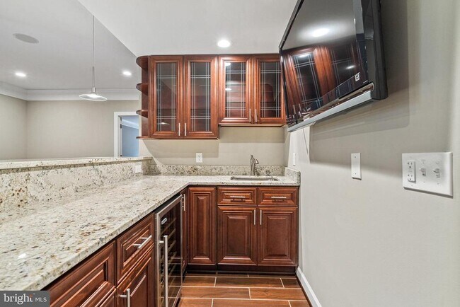 Building Photo - 4561 Rona Pl