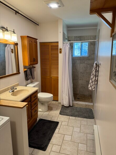 Building Photo - 1416 Hanshaw Rd