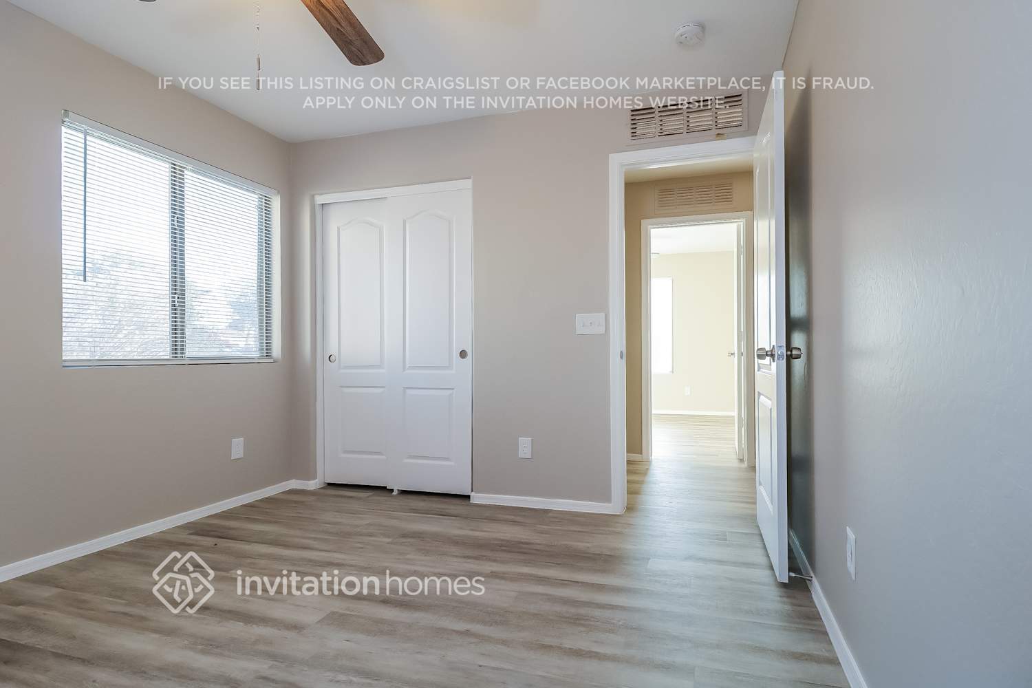 Building Photo - 5448 S 237th Ln
