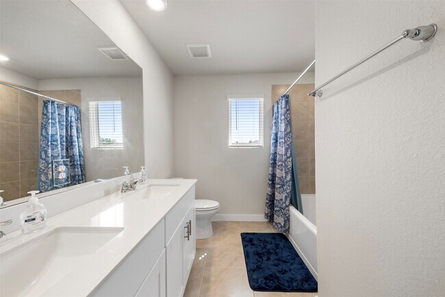 Building Photo - 18719 Chisholm Mdws Dr