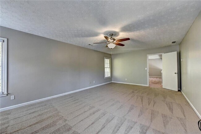 Building Photo - 235 Tanners Ct