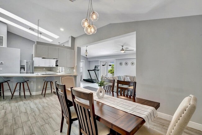 Building Photo - 1212 Mulberry Pl