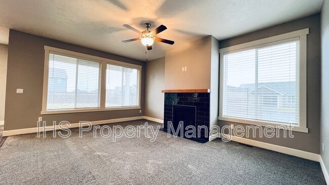Building Photo - 9801 Silverbright Dr