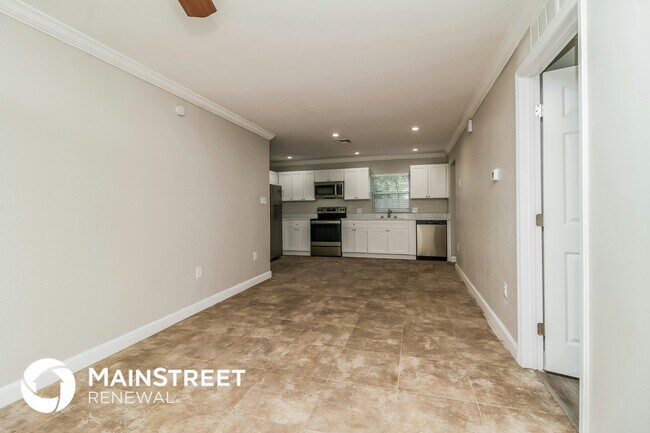 Building Photo - 1277 W Forest Lake Dr