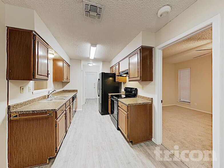 Building Photo - 6215 Ridge Arbor St