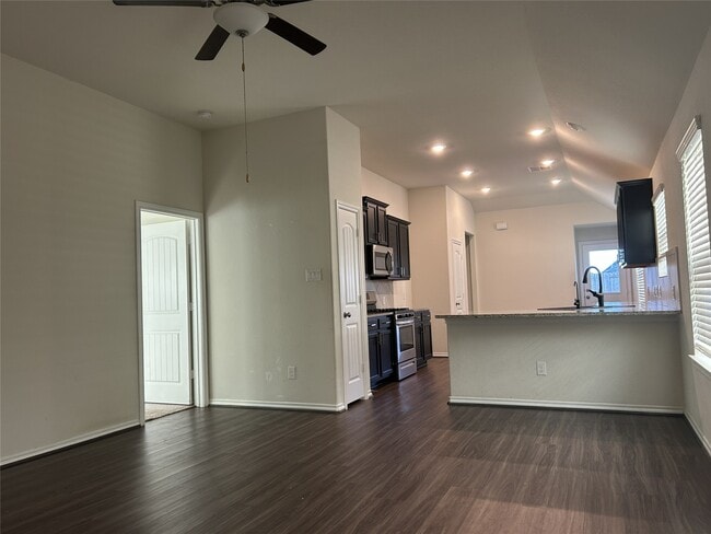 Building Photo - 25623 Bottlebrush Sedge St