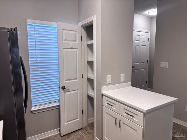 Building Photo - 2703 Bay Club Dr