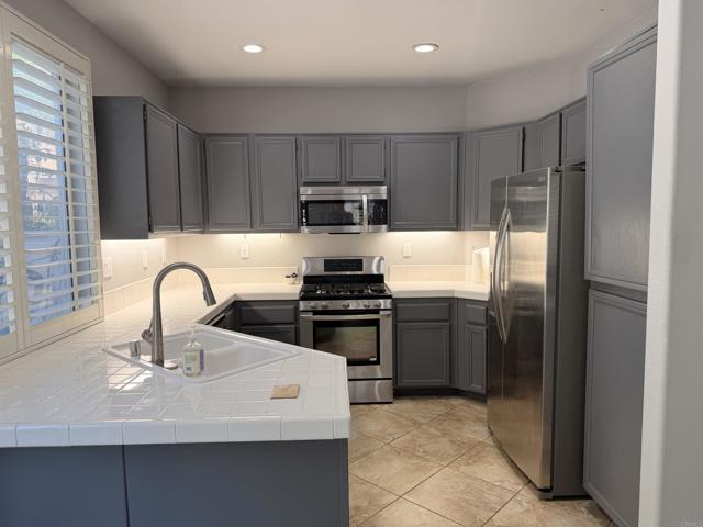 Building Photo - 1047 Cottage Way