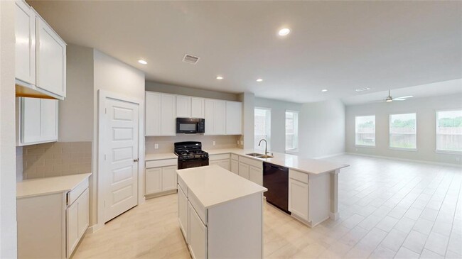 Building Photo - 333 Spruce Oak Ln