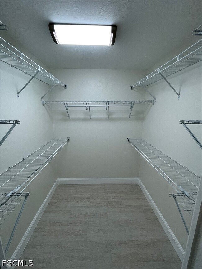 Building Photo - 3502 SE 22nd Pl