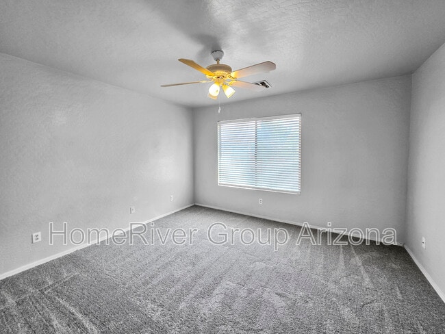 Building Photo - 11365 W Yuma St
