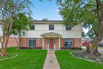 Building Photo - 5703 Green Timbers Dr