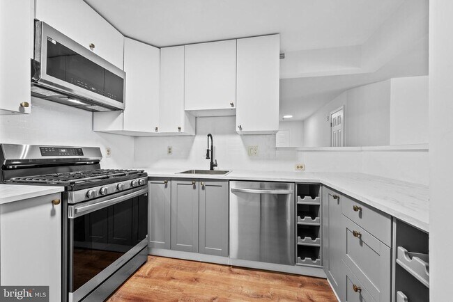 Building Photo - 11804 Eton Manor Dr