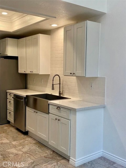 Building Photo - 3284 Barham Blvd