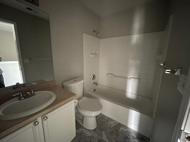 Building Photo - 10520 Wells Pt