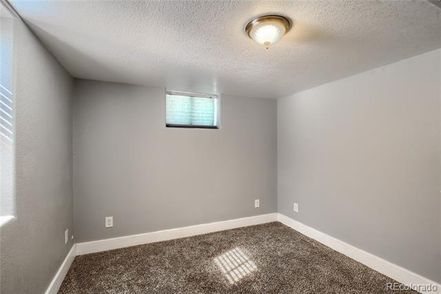 Building Photo - 1331 N Raleigh St
