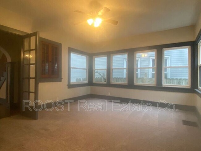 Building Photo - 105 Rockwood Ave